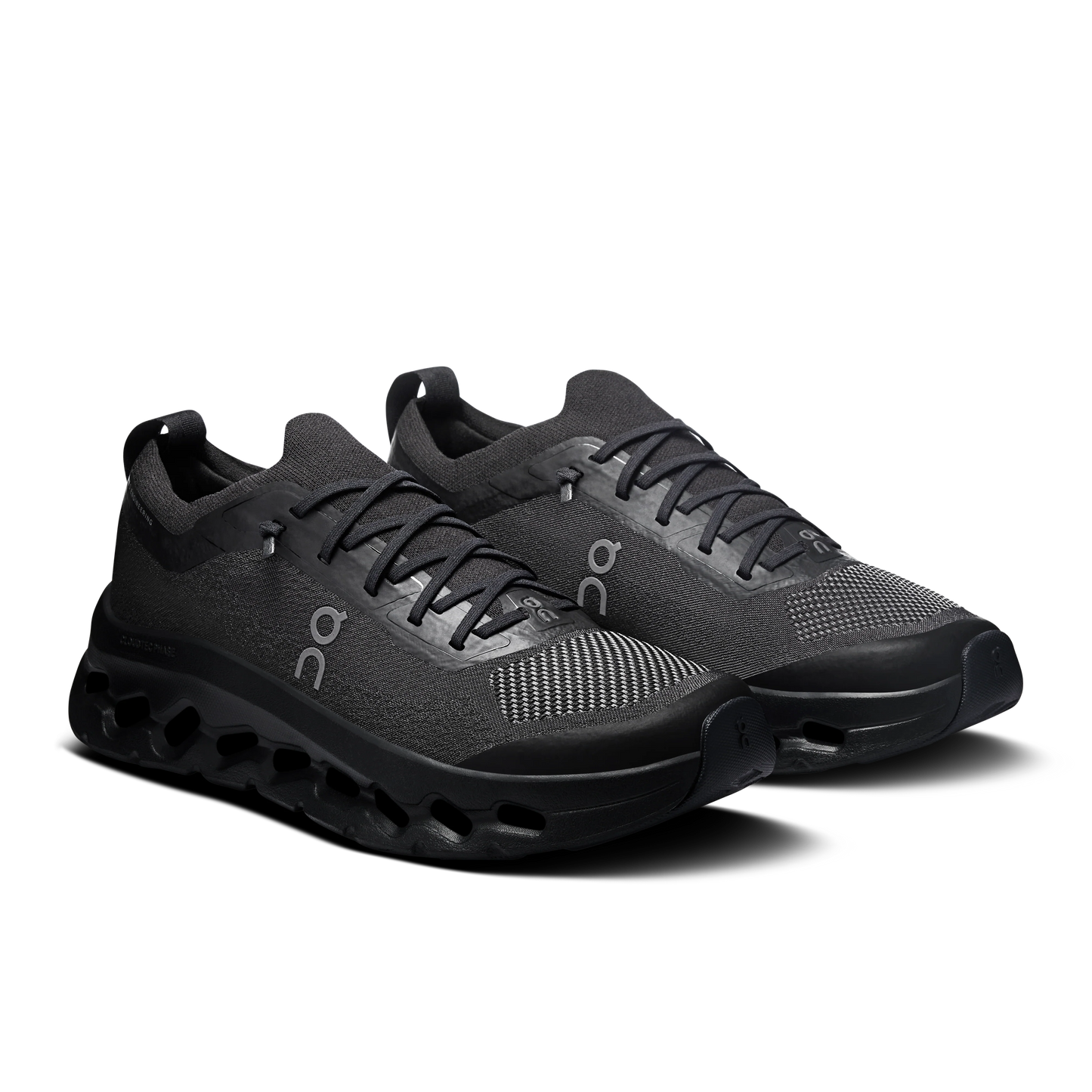 Cloudtilt Moon Black | Black