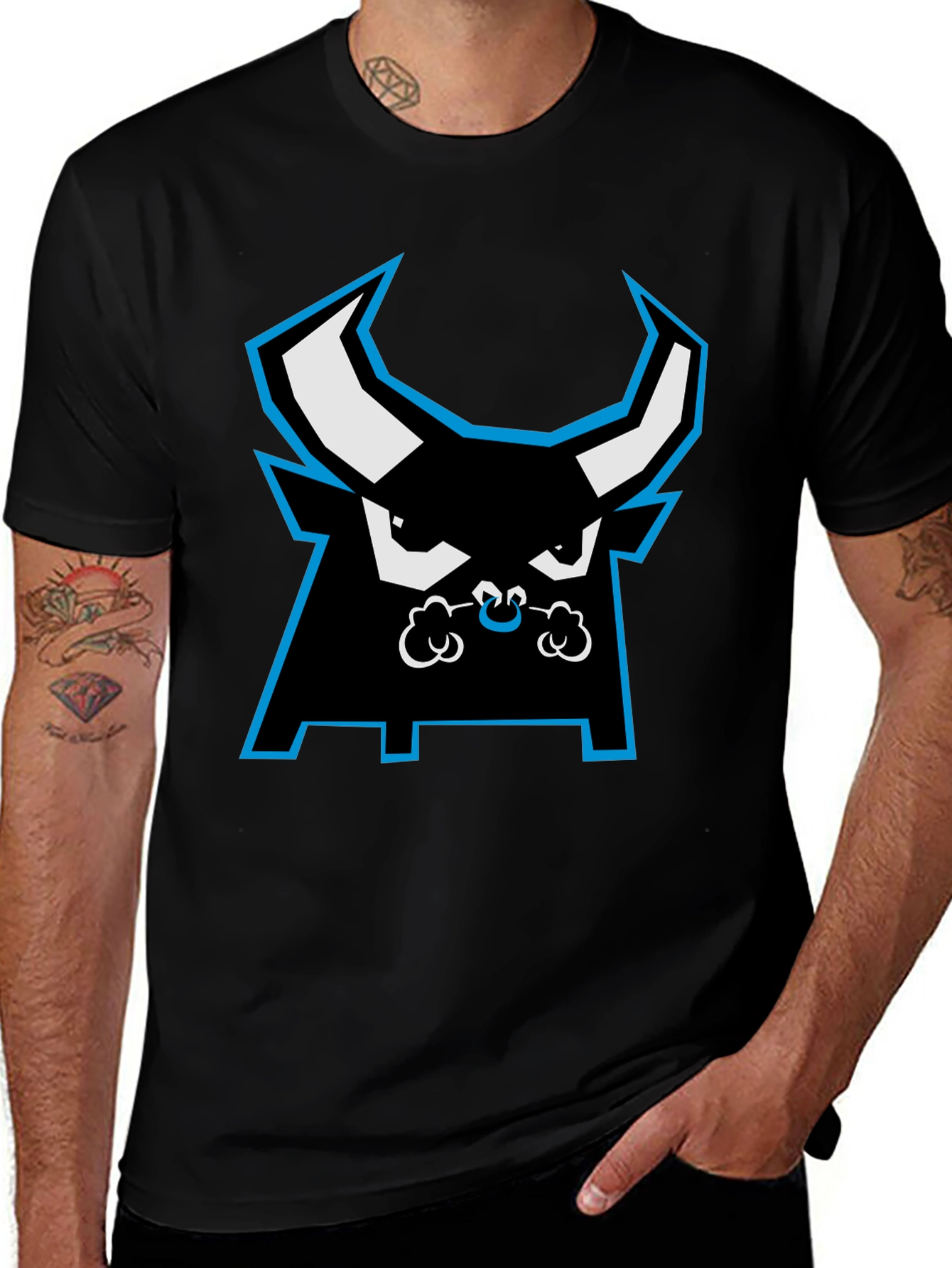 Bold Bull Graphic Tee - Black Cotton Casual Wear