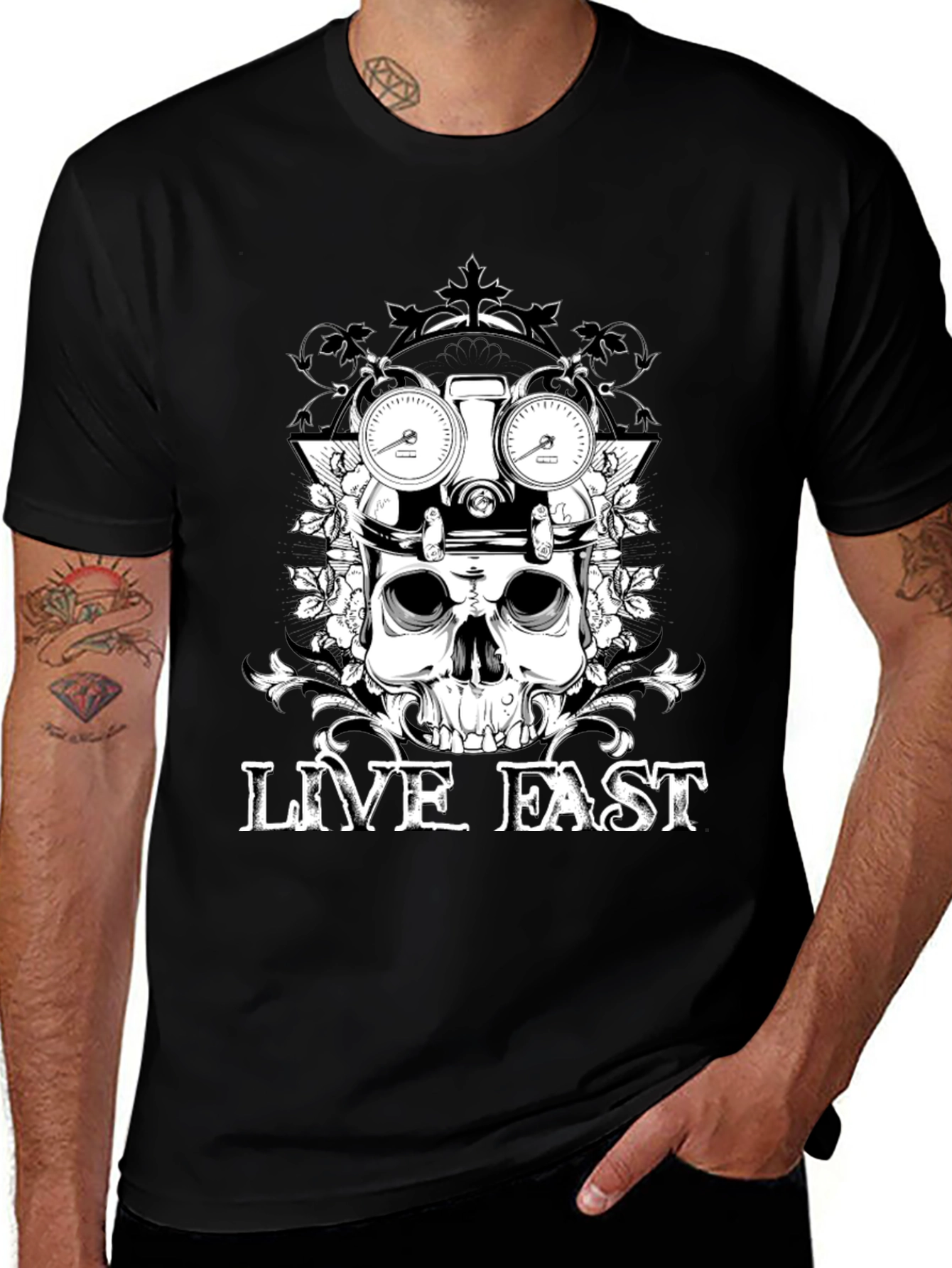 Live Fast Skull Graphic Tee - Black Cotton T-Shirt