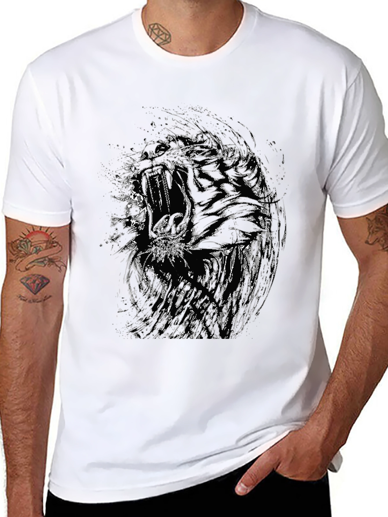 Distressed Tiger Graphic Black Tee