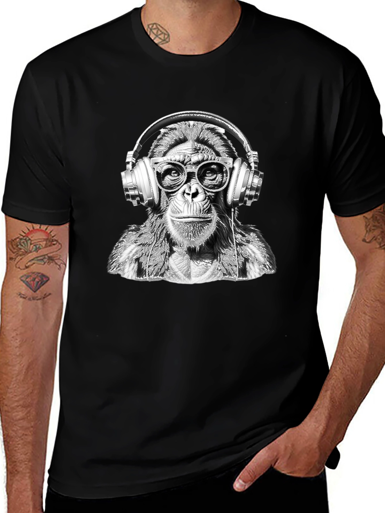 Monkey DJ Graphic Tee - Trendy Black T-Shirt