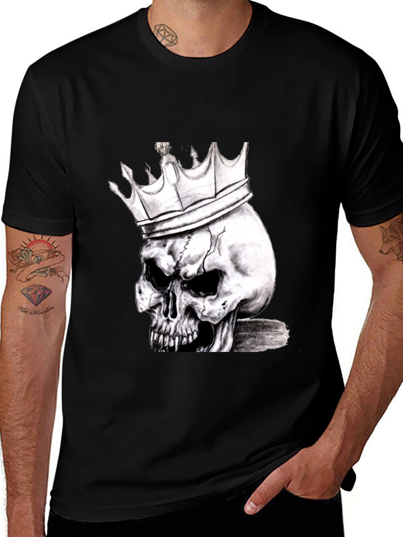Skull King Graphic Print T-Shirt - Edgy Fashion