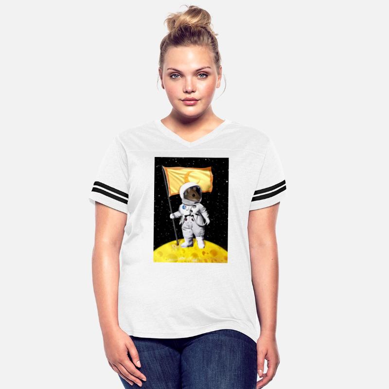 Astronaut Mouse on the Moon