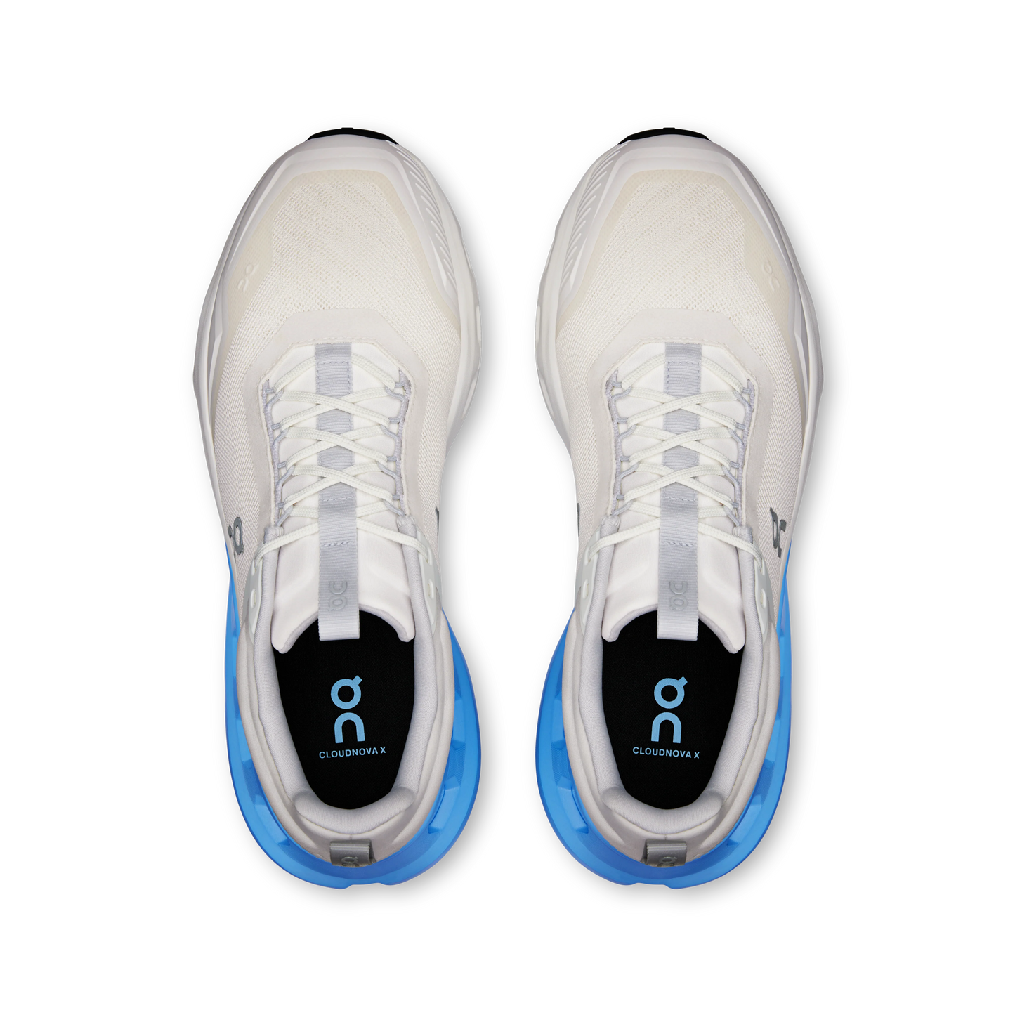 Cloudnova X Ivory | Gourami