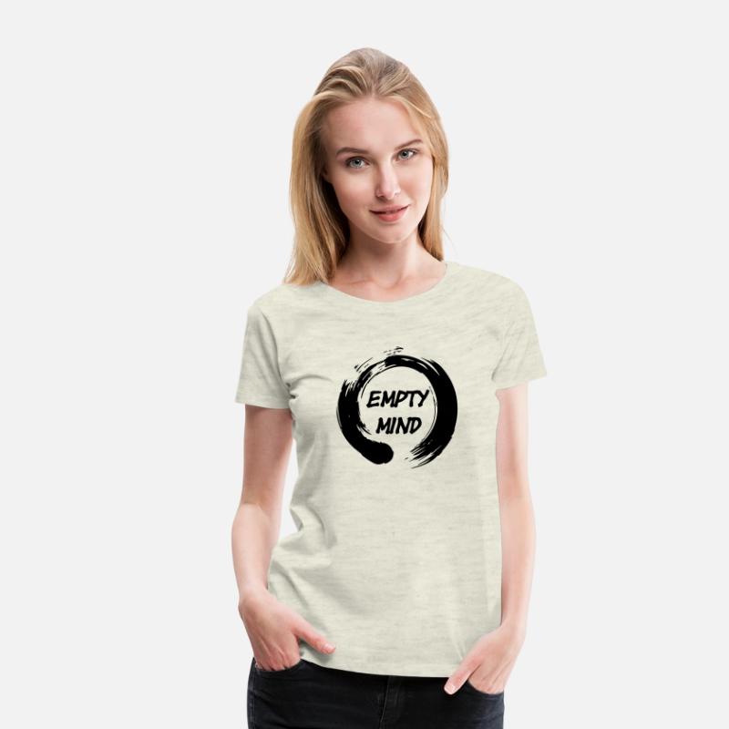 Enso zen circle with text 'empty mind'
