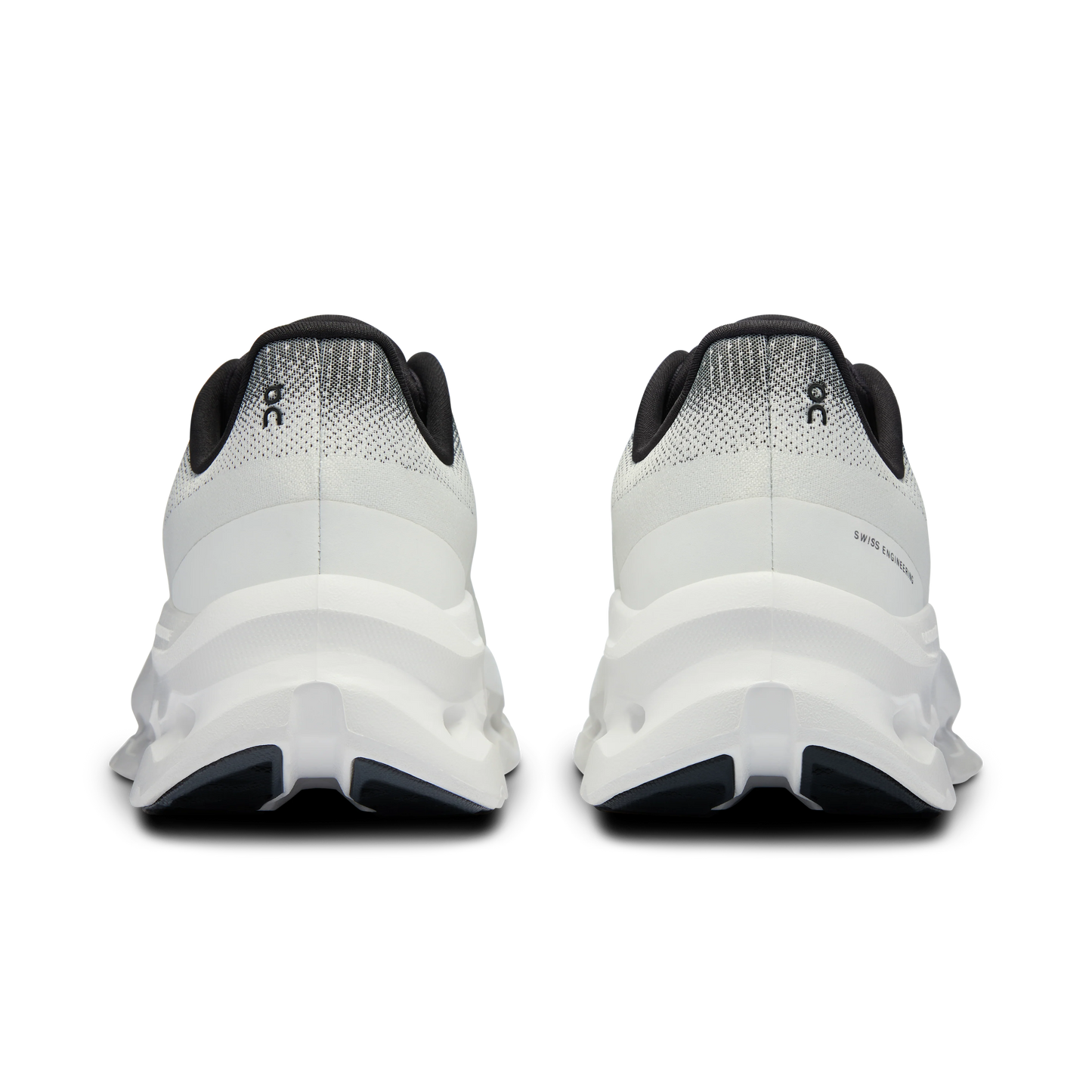 Cloudtilt Black | Ivory