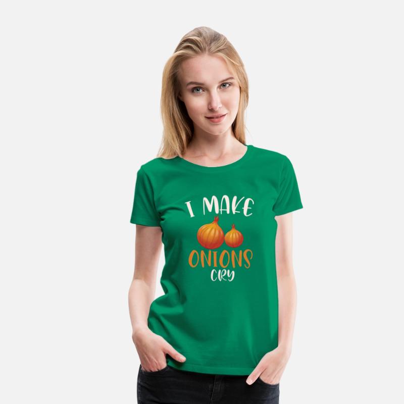 I make onions cry for a Cook Chef Cooking