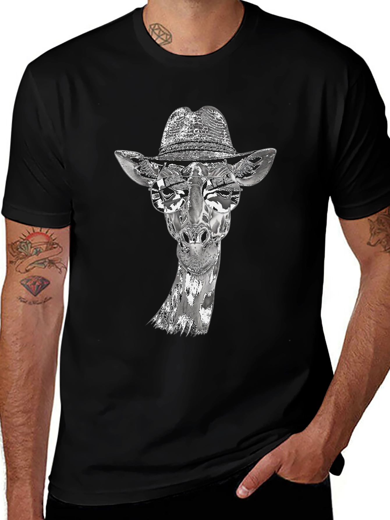 Giraffe Graphic Tee - Cool Animal Design