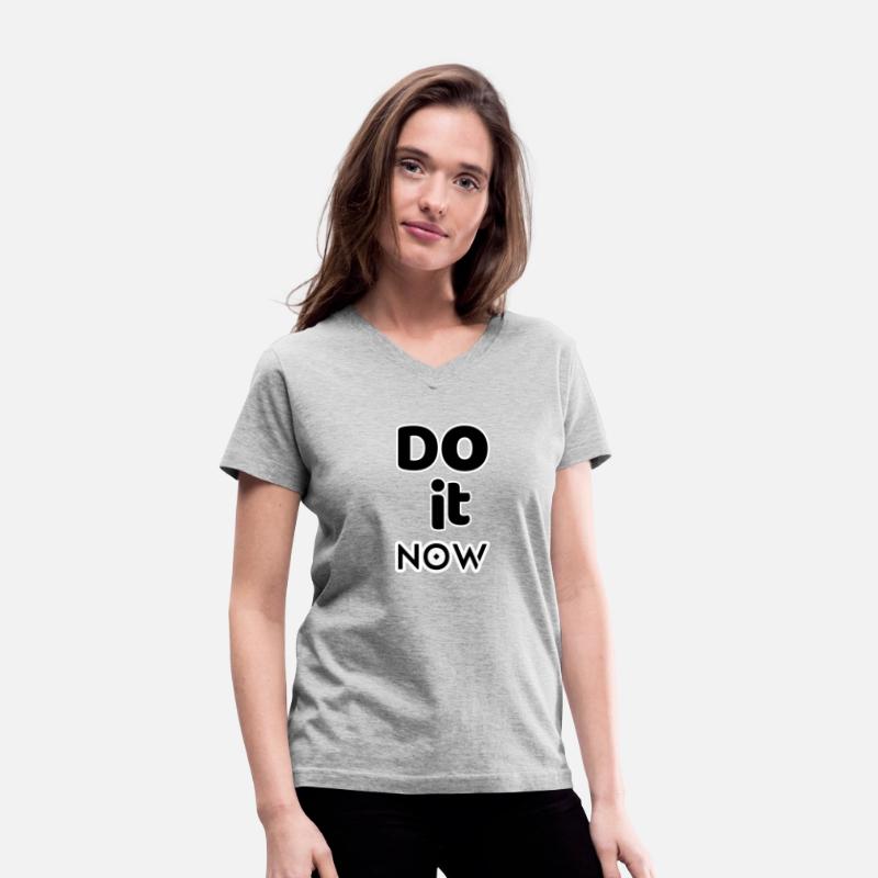 Motivational mantra meets minimalist style