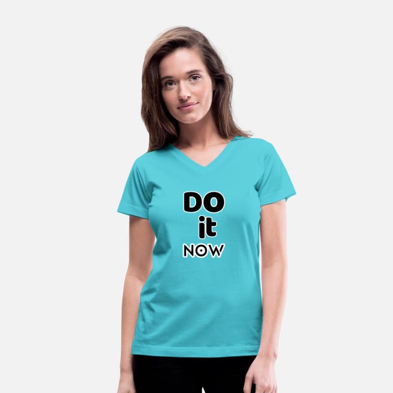 Motivational mantra meets minimalist style