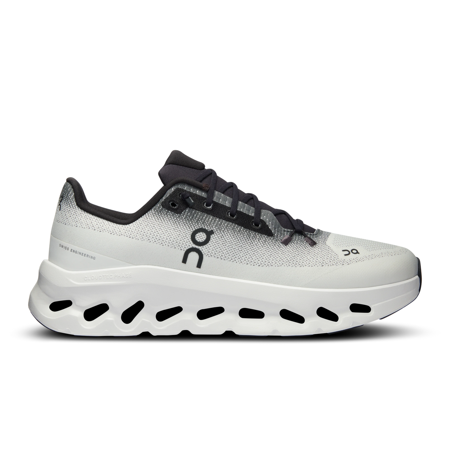 Cloudtilt Black | Ivory