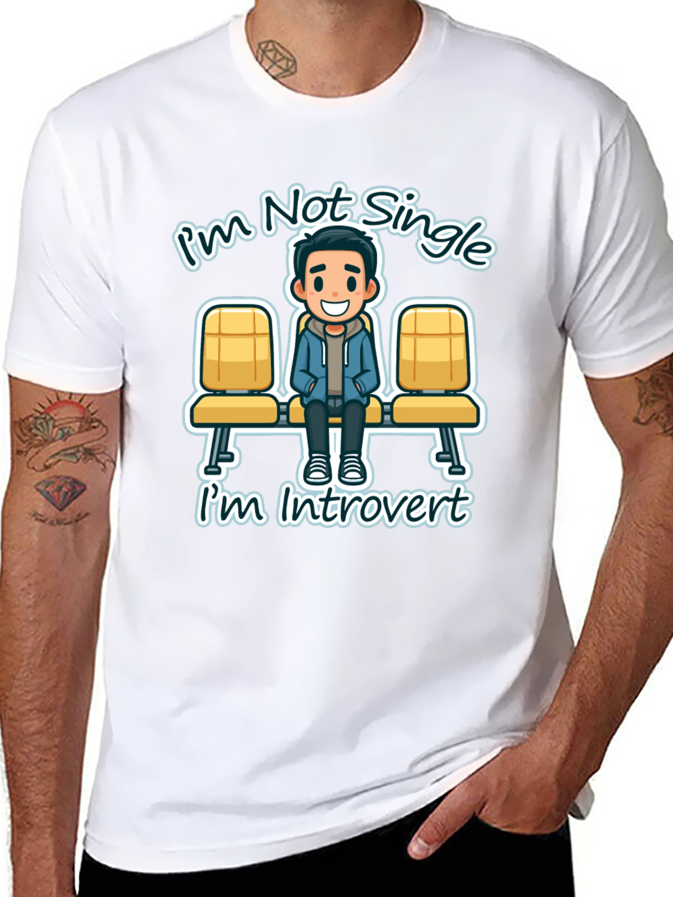 Introvert T-Shirt: Im Not Single